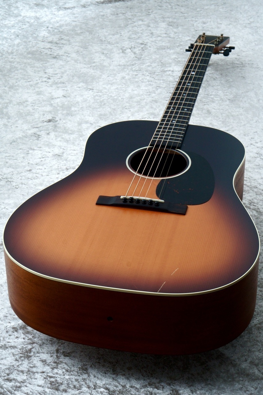 早い者勝ち‼️値下げ⭕️Ferma アコースティックギター ブルーサンバースト Martin DSS-17 -Whiskey Sunburst- 【渋いサンバーストカラー】【2025
