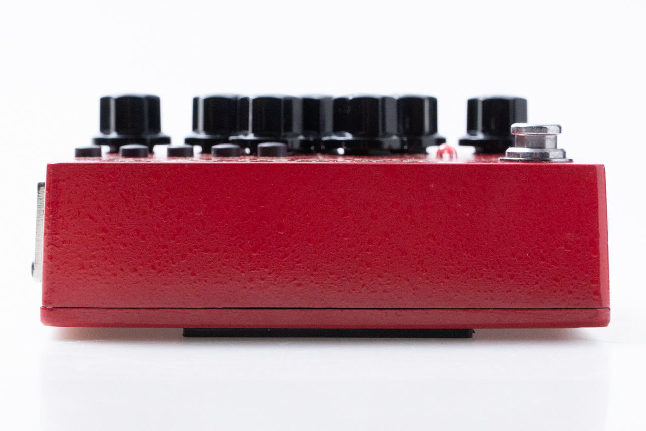 週末限定【レア】SansAmp Bass D DI Vermilion TECH21 SANSAMP BASS DRIVER DI V2 Vermilion【GIB横浜】（中古/送料