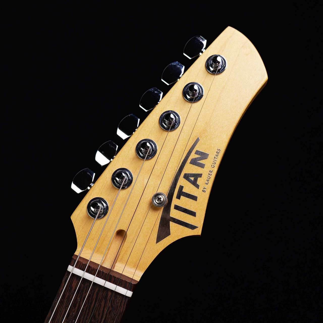 Titan Guitars KR-1 CUSTOM White エレキギター 【中古】（中古/送料