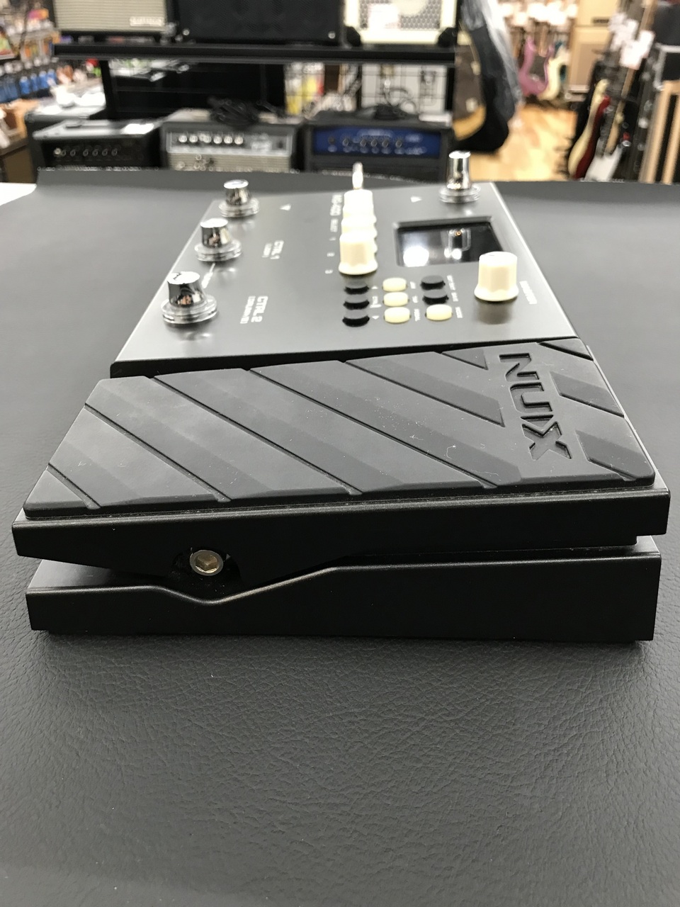 nux MG-400（中古）【楽器検索デジマート】