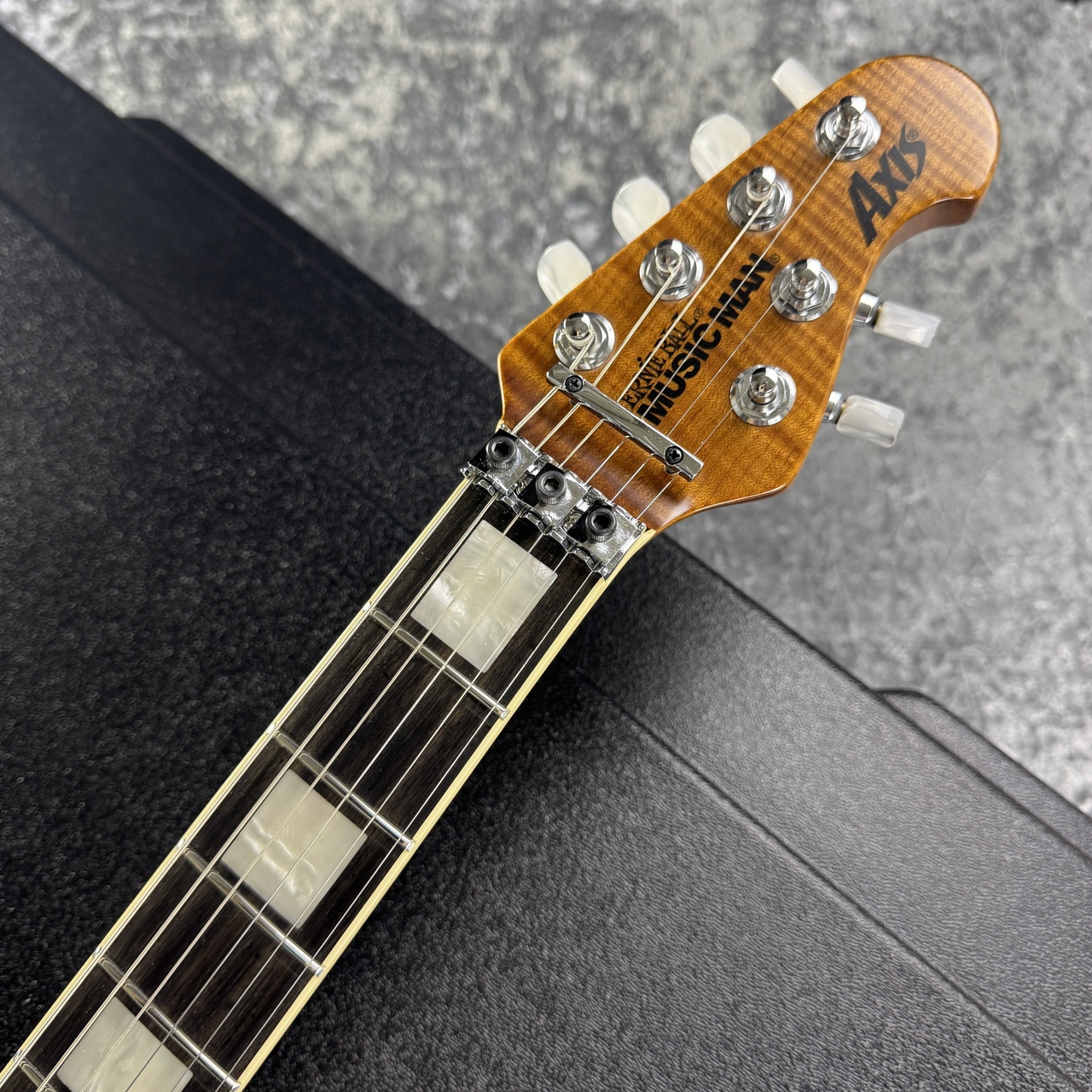 MUSIC MAN 【極上メイプル杢・1 of 48】2018 Limited Edition