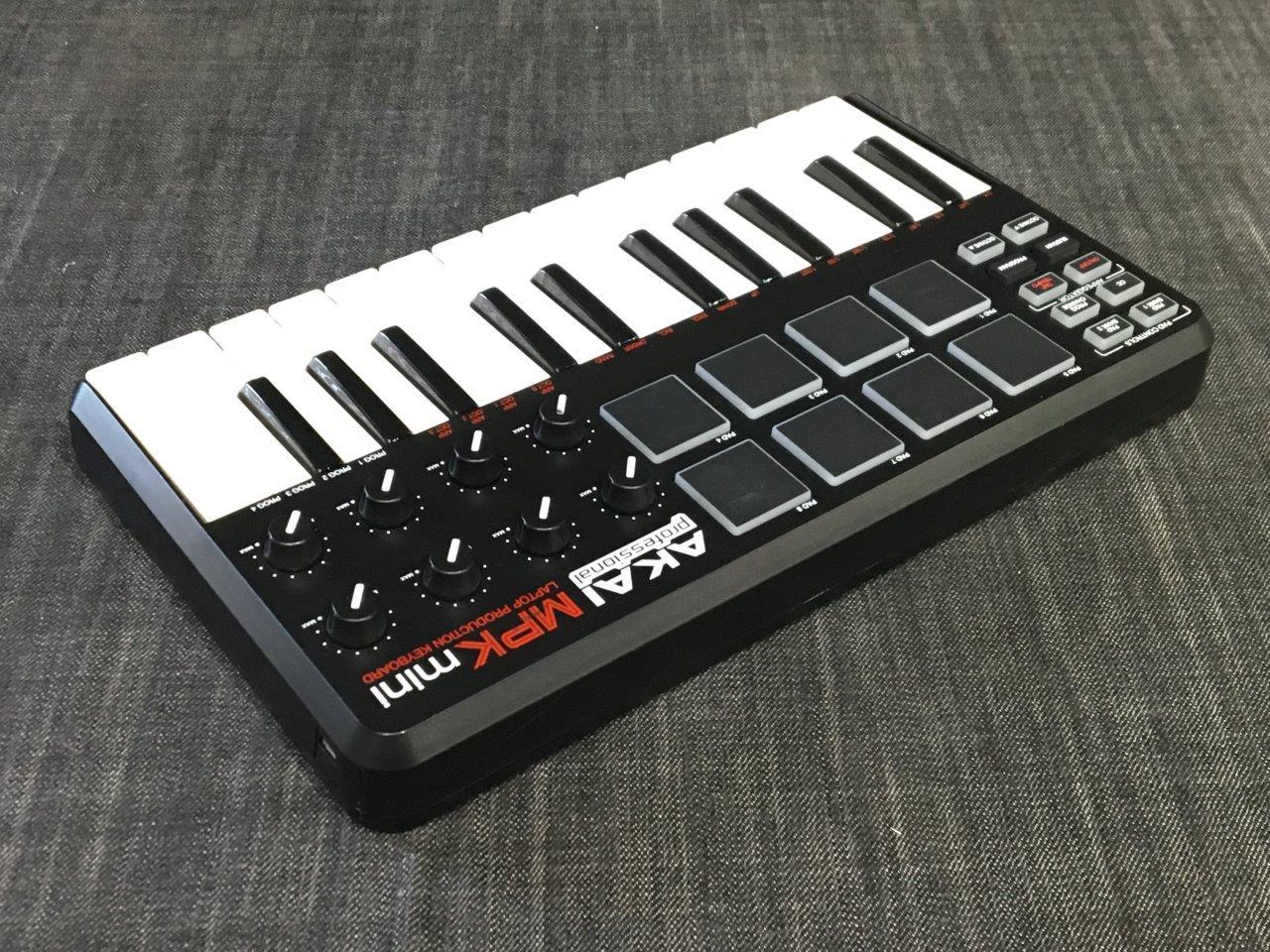 断*中様 AKAI MPK mini 開封済み　新品未使用 AKAI MPK mini 開封済み 未使用