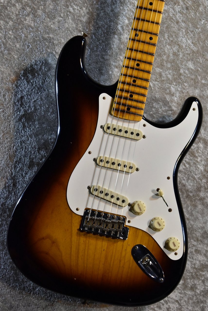 週末セール分解整備済みFender homage ストラトタイプ ワインバースト 週末セール分解整備済みFender homage ストラトタイプ ワイン