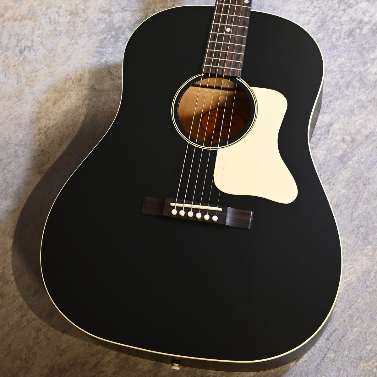 出会った時が最後のチャンス！？トップ単板J-300D 極美品 ・純正ギグバッグ付 Gibson J-45 Century 12-Fret ~Ebony~ #21746028 【G-CLUB TOKYO