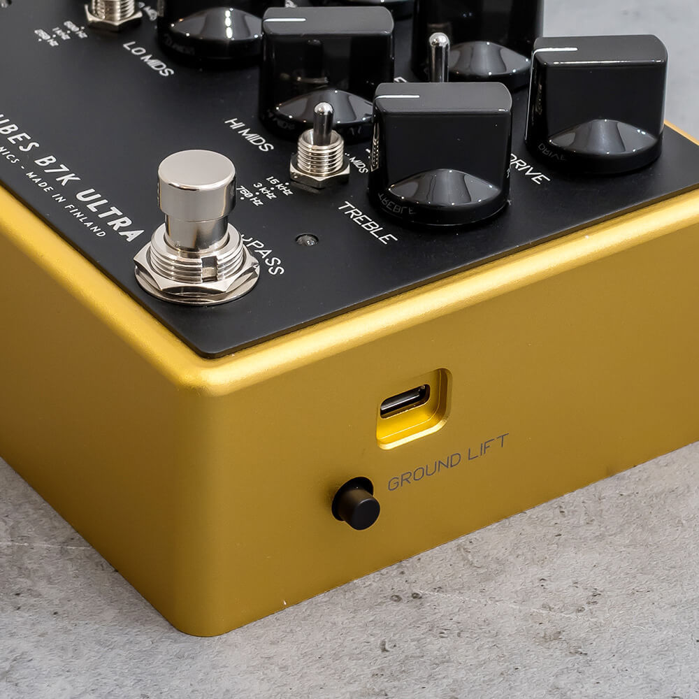 Darkglass Electronics Microtubes B7K Ultra V2 w/AUX Limited Gold