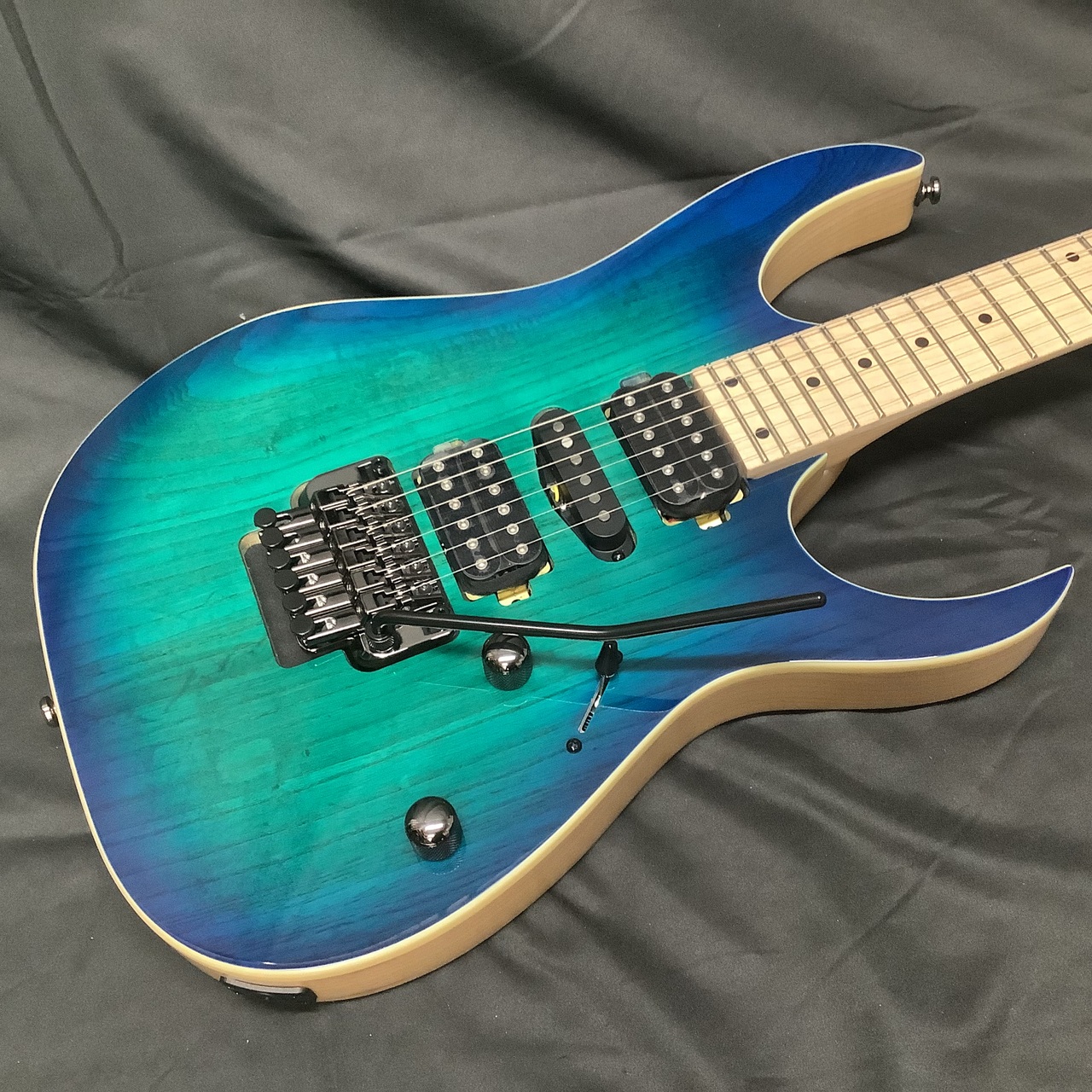 極美品Ibanez RG470AHM-BMT 極美品Ibanez RG470AHM-BMT