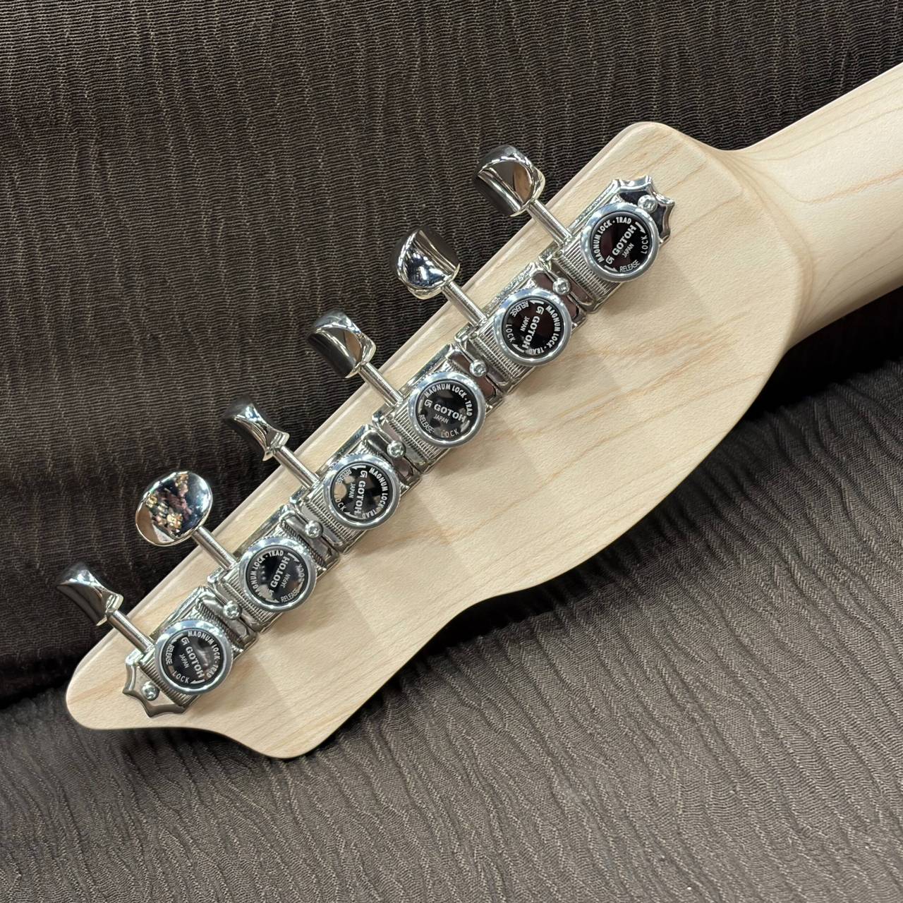 SAITO GUITARS S-622CSH -Black- #263413 ≒3.09kg 【軽量個体