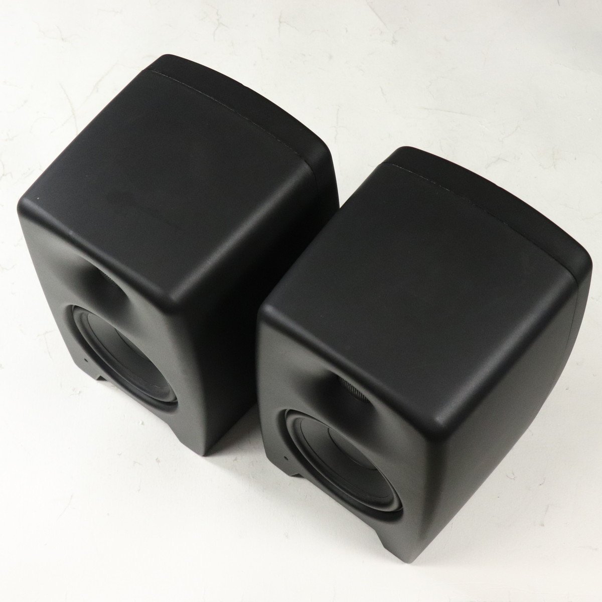GENELEC M030 モニタースピーカー ペア 美品 希少 ○ Genelec パワード モニタースピーカー M030 ペア - メルカリ