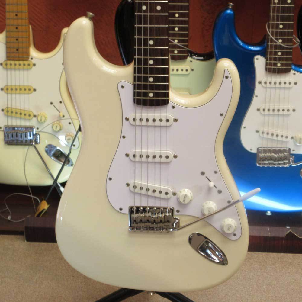 Fender Japan ST-STD（中古）【楽器検索デジマート】