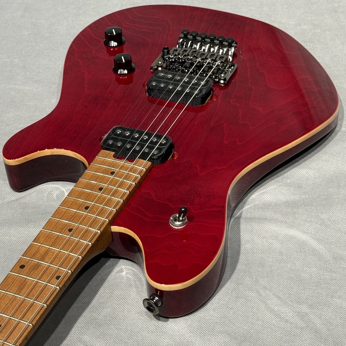 EVH WOLFGANG WG STANDARD QUILT MAPLE WINE RED（新品特価