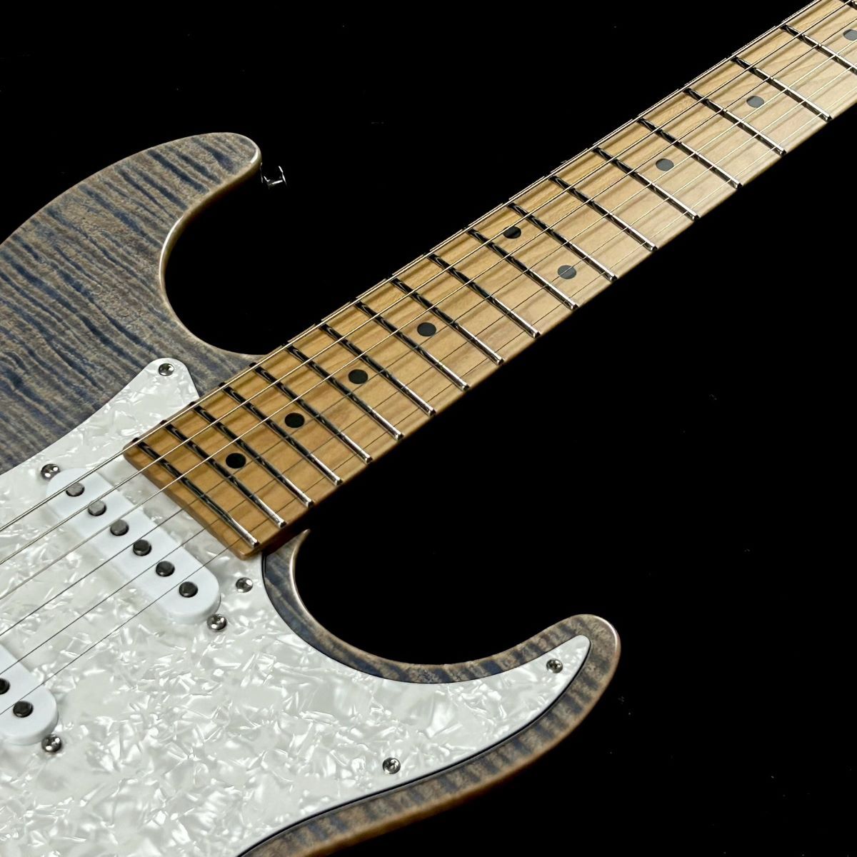 Suhr Standard Plus Trans Blue Denim/ROASTED MAPLE 【現物画像