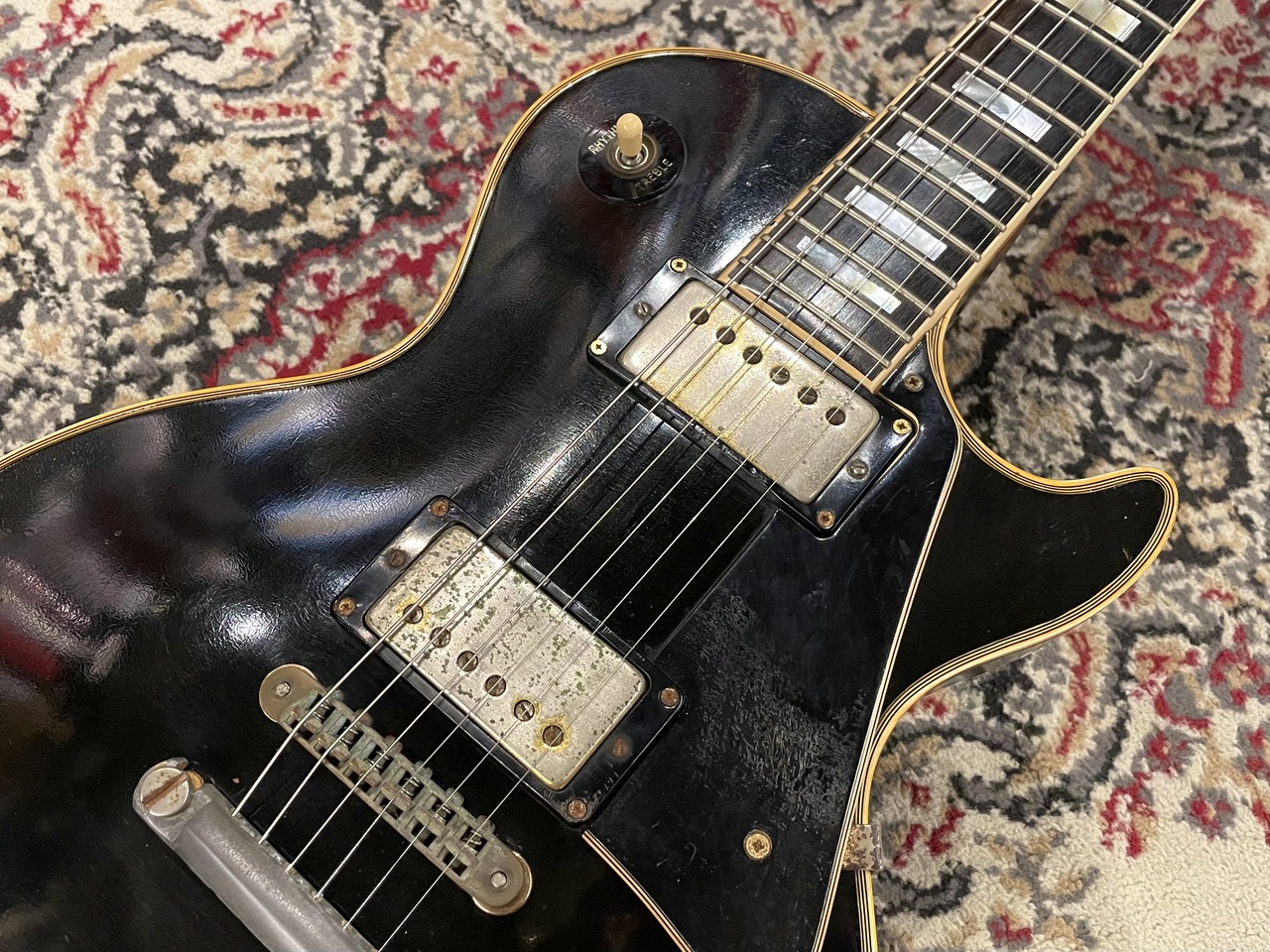 Gibson ビンテージ エスカッション M-8 黒 リア用 レスポール gibson ギブソン 1970年代 M-8 ブラック エスカッション ピックアップ