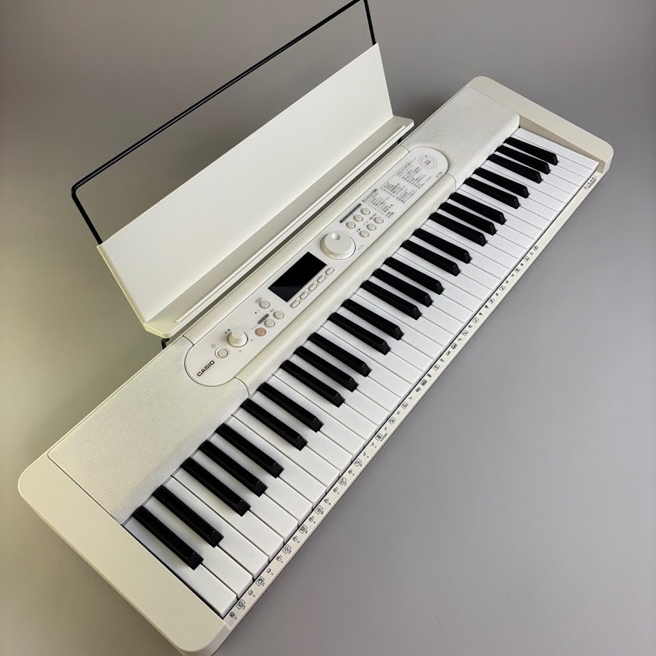 鍵盤楽器 CASIO LK526 Casio LK526（中古/送料無料）【楽器検索デジマート】