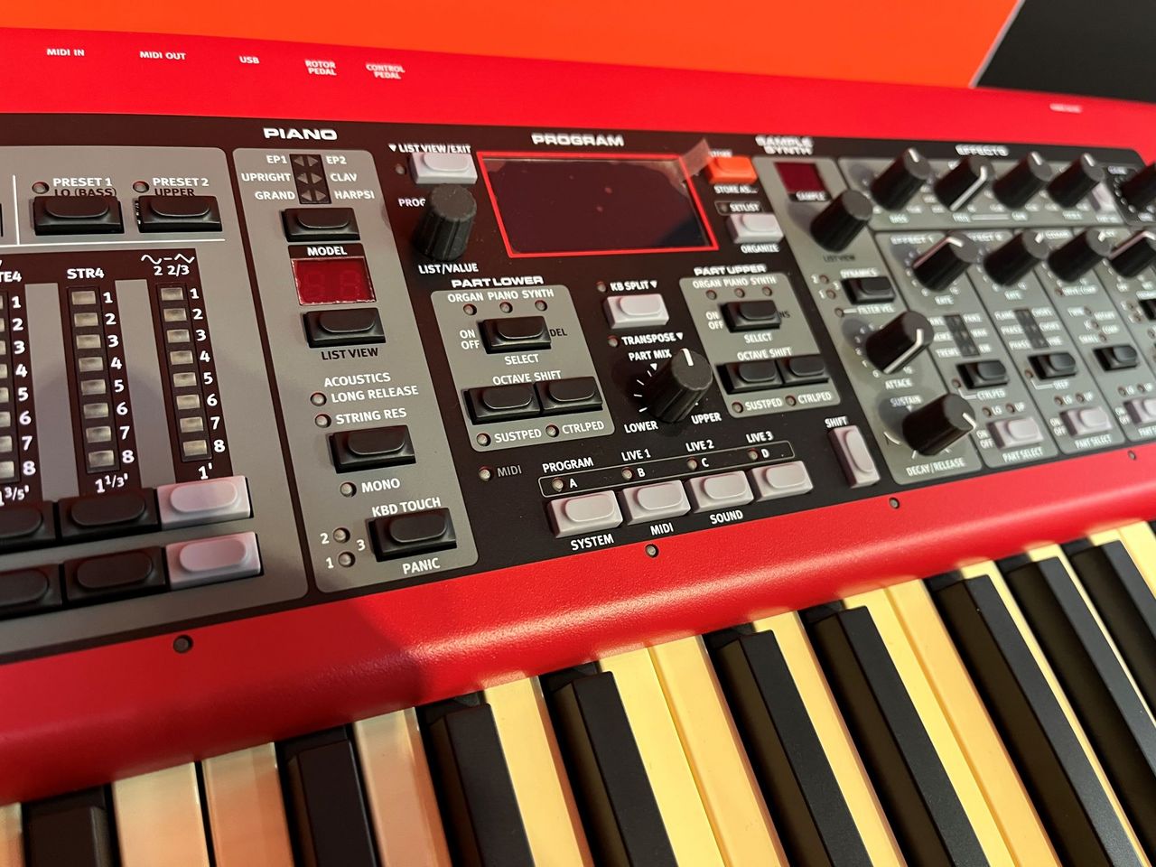 CLAVIA NORD ELECTRO5HP 【純正ケースキャスタータイプ付き】【中古
