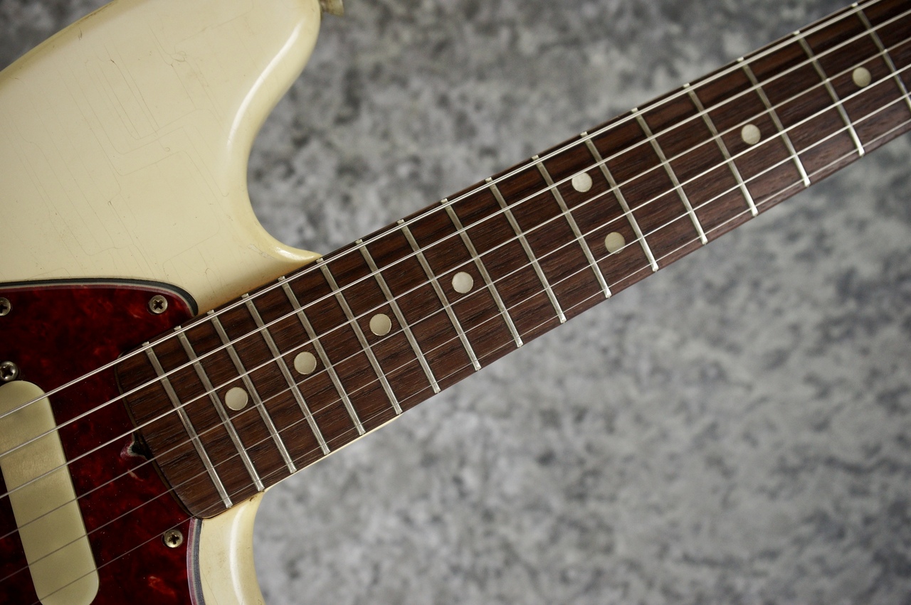 限定値下げ！mustangタイプ ネックMX ボディ不明 調整済みは動画！ Fender 【スラブ指板】1966 Mustang / White 【Bネック】【3.52