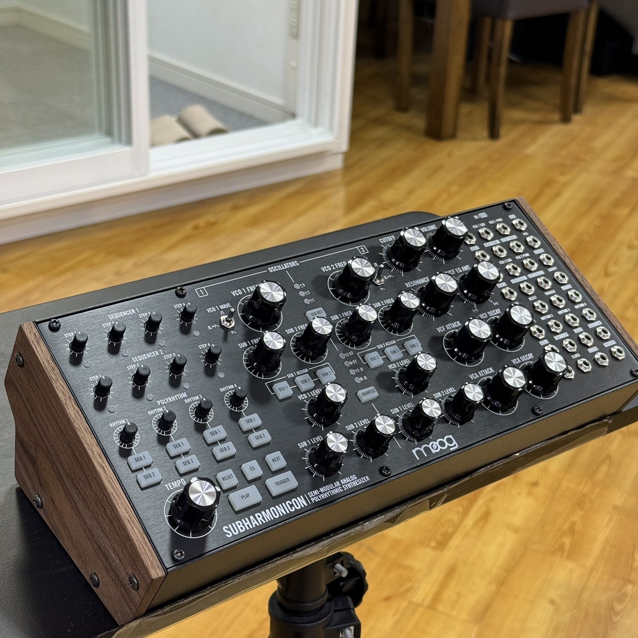 Moog 【店頭展示品】Subharmonicon セミモジュラー・シンセサイザー 