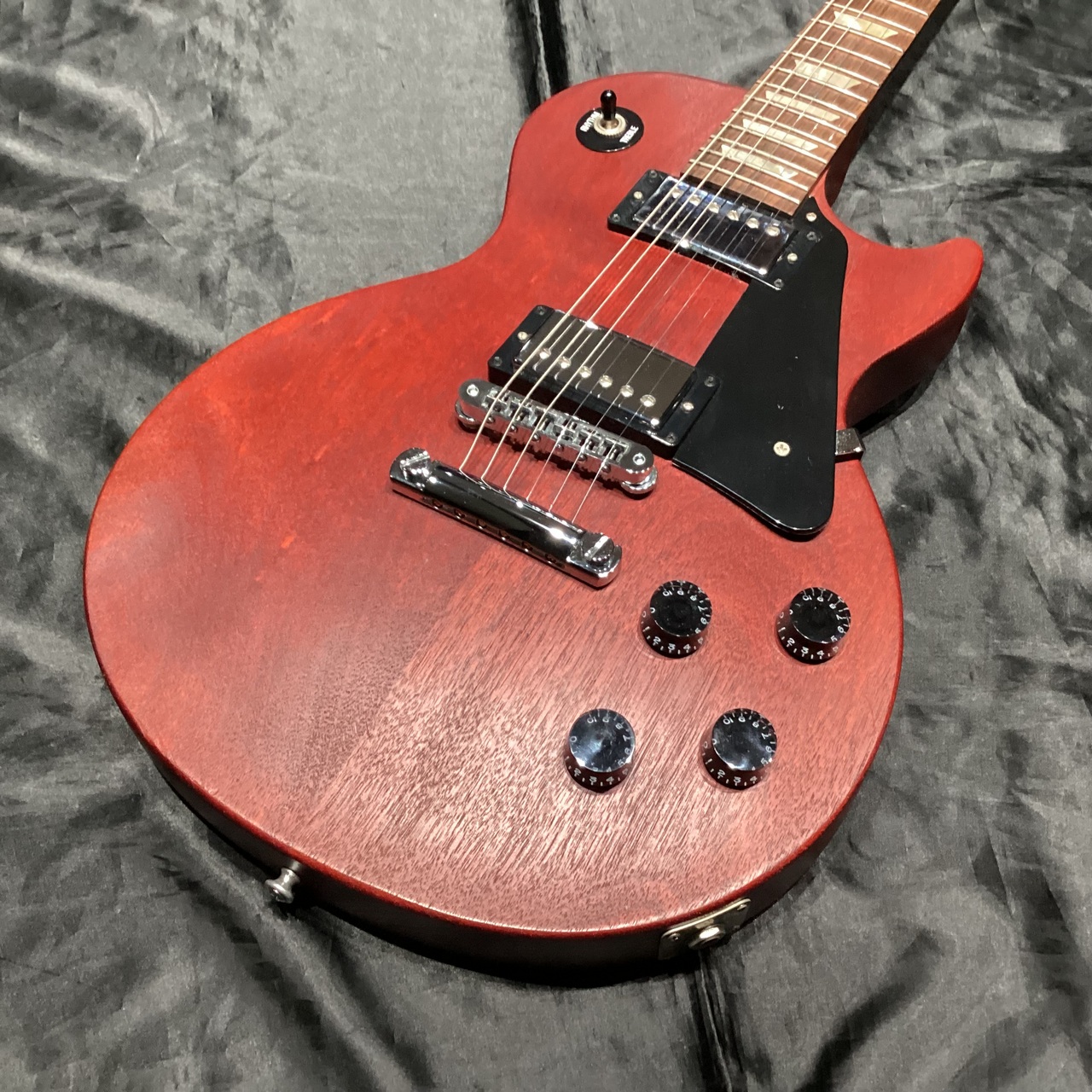 Gibson Les Paul Studio Faded Worn Cherry 2007年製（中古）【楽器