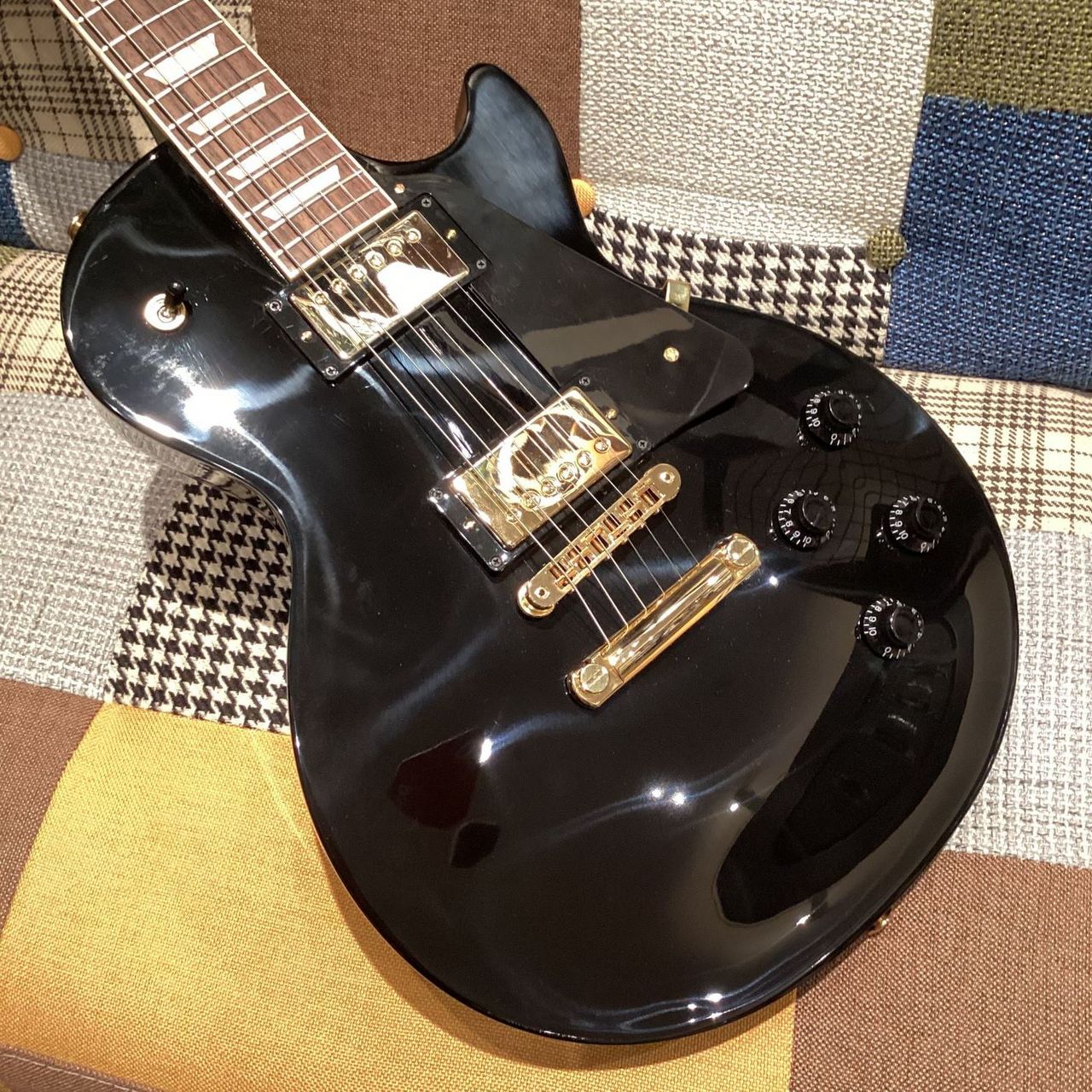 【中古】SX ギター ブラック エレキギター 内部シールド加工済み（ノイズ対策） Gibson Les Paul Studio GH エレキギター／LTD【アウトレット