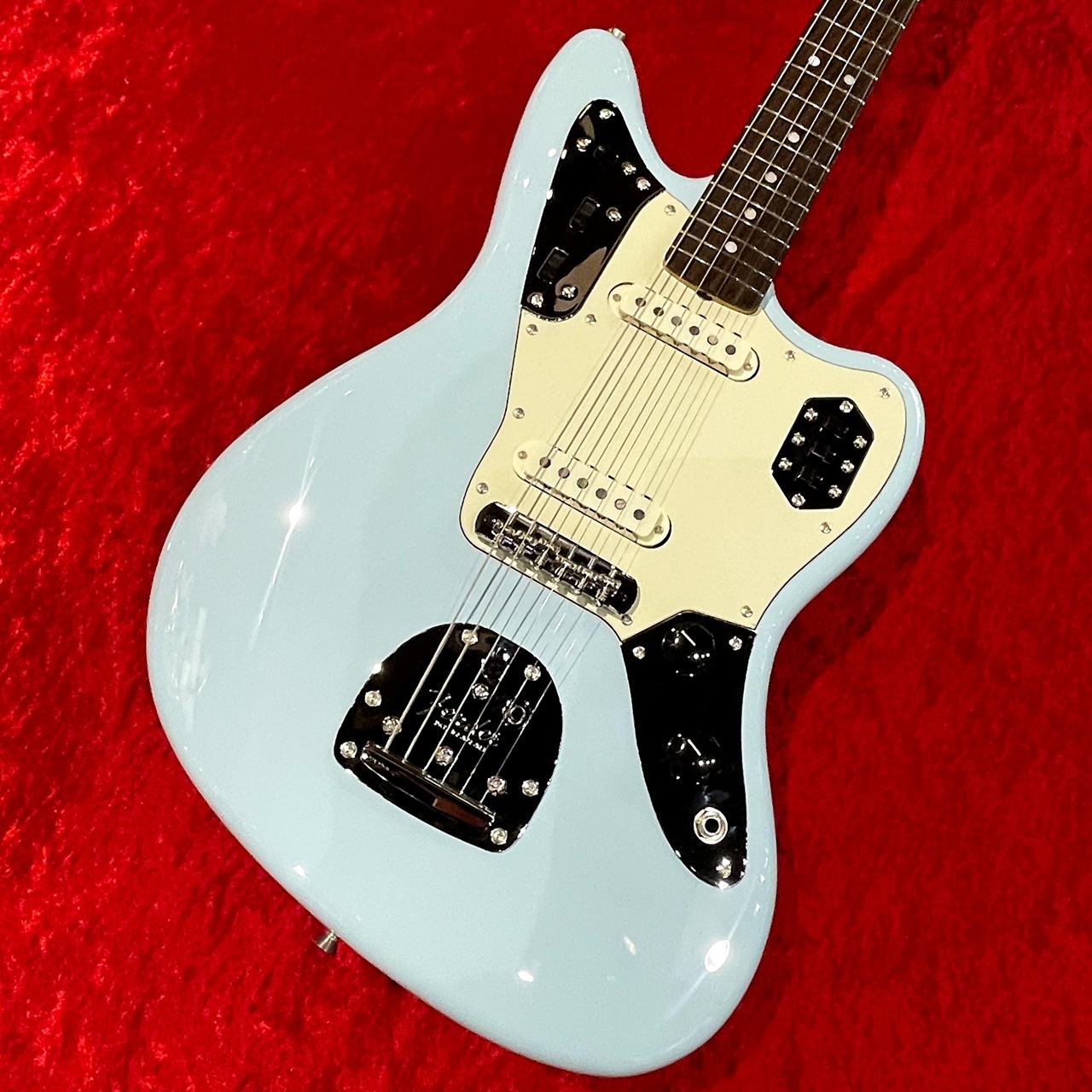 Fender FSR Made in Japan Traditional 60s Jaguar -Daphne Blue