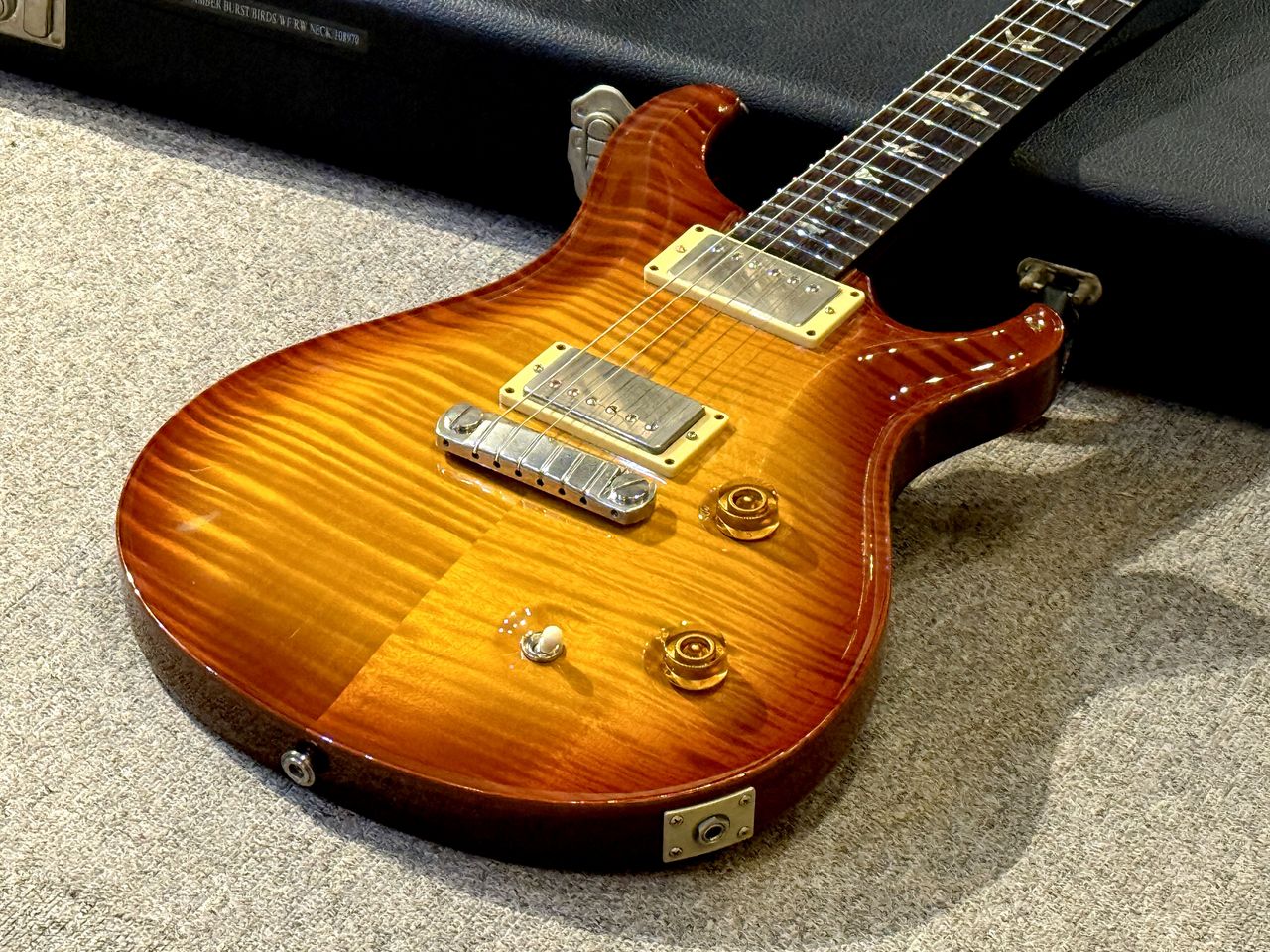 Paul Reed Smith(PRS) McCarty 1st 10Top Rosewood Neck Violin Amber