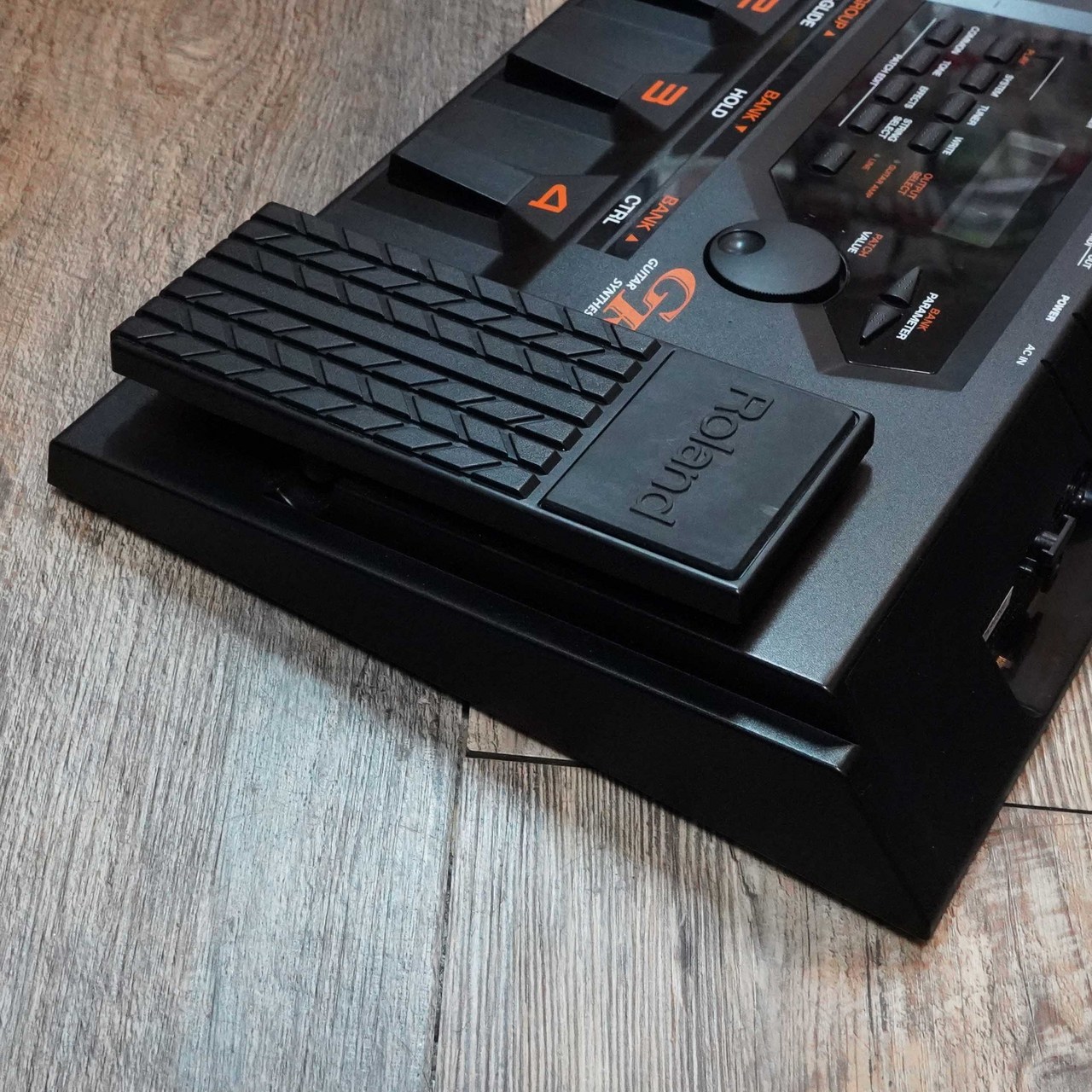 【動作品】 Roland GR-33 ギターシンセサイザー s-l400.jpg