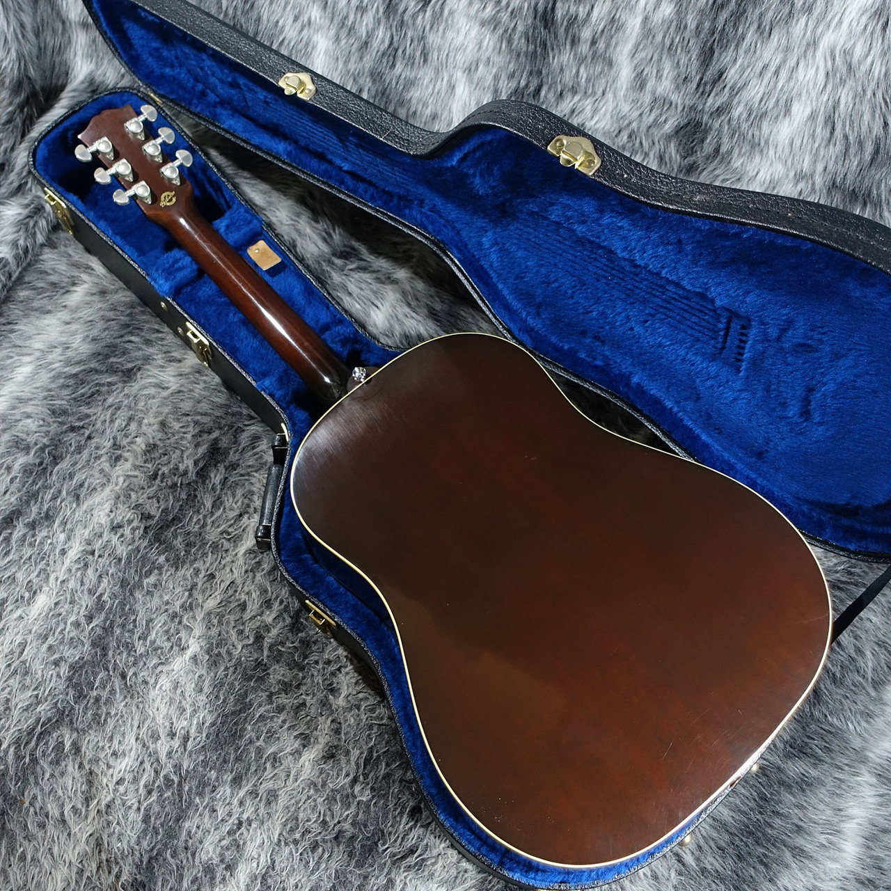 ギター Gibson JapanLimited J-45 StandardVOS Gibson Japan Limited J-45 Standard Red Spruce VOS（中古/送料