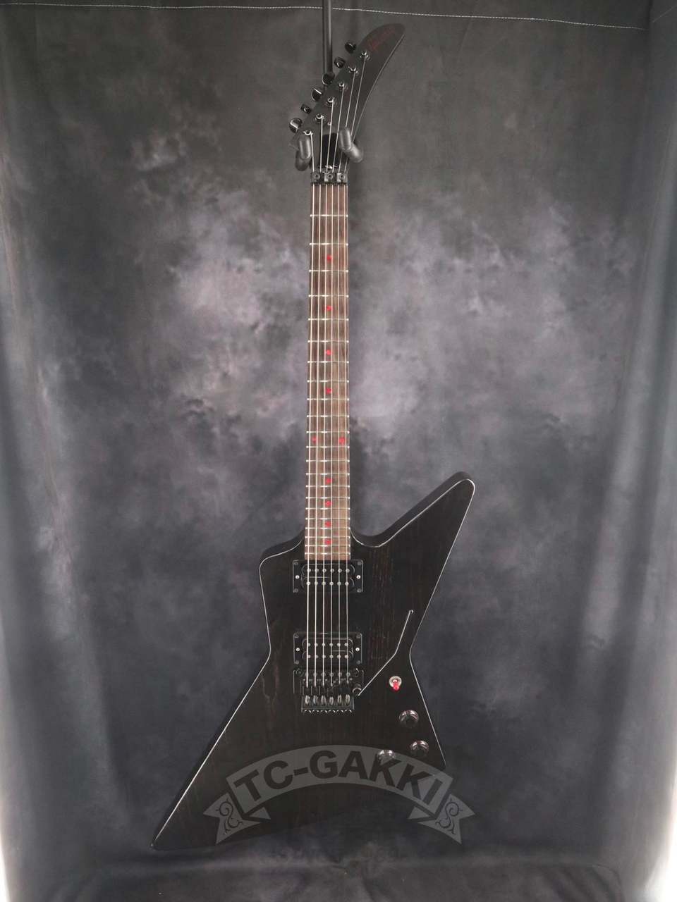 m*1様 ギブソン 限定品 Explorer Vampire Blood Moo m*1様 ギブソン 限定品 Explorer Vampire Blood Moo ギブソン 限定品