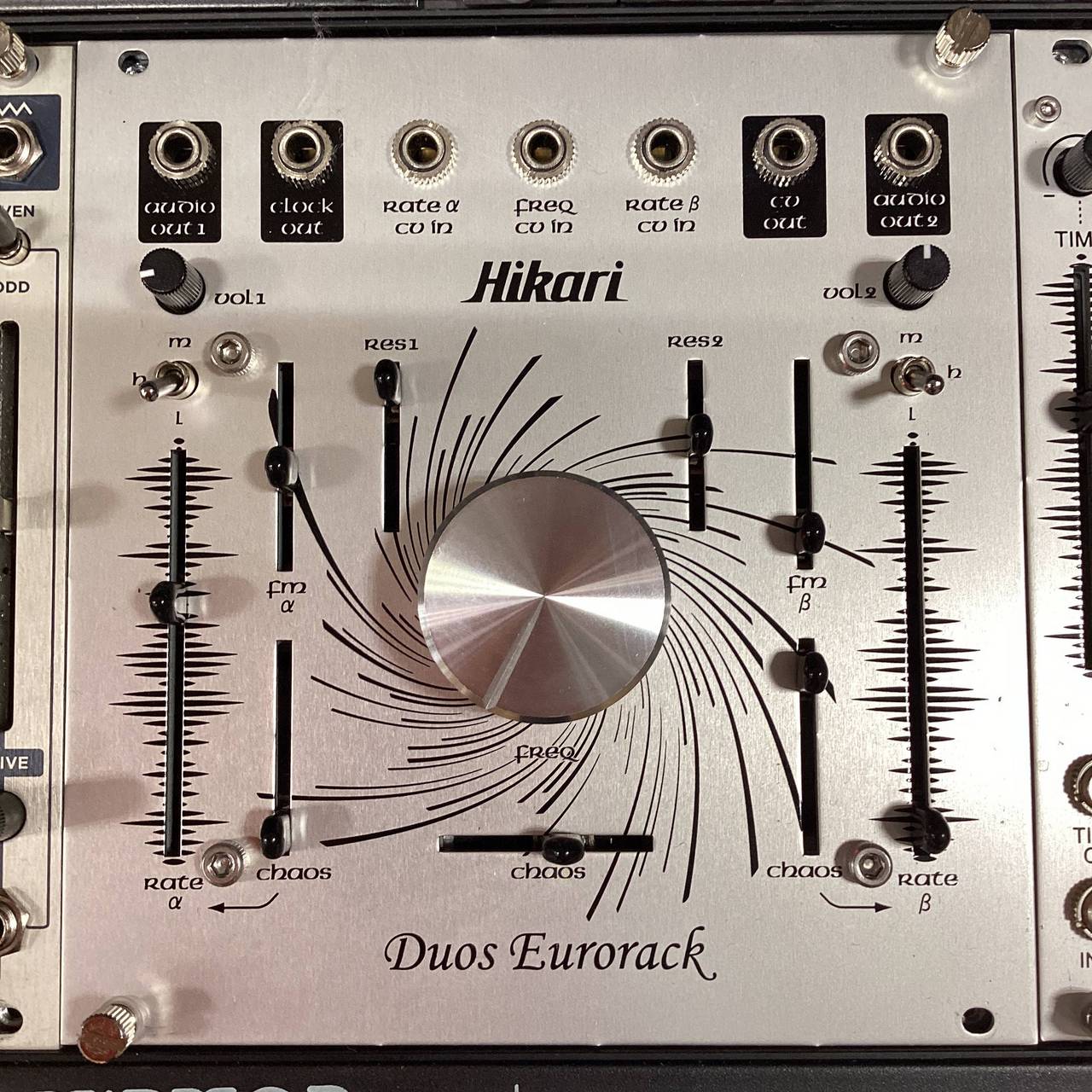 HIKARI Instruments 【中古品】Duos Eurorack【写真中央】（中古/送料