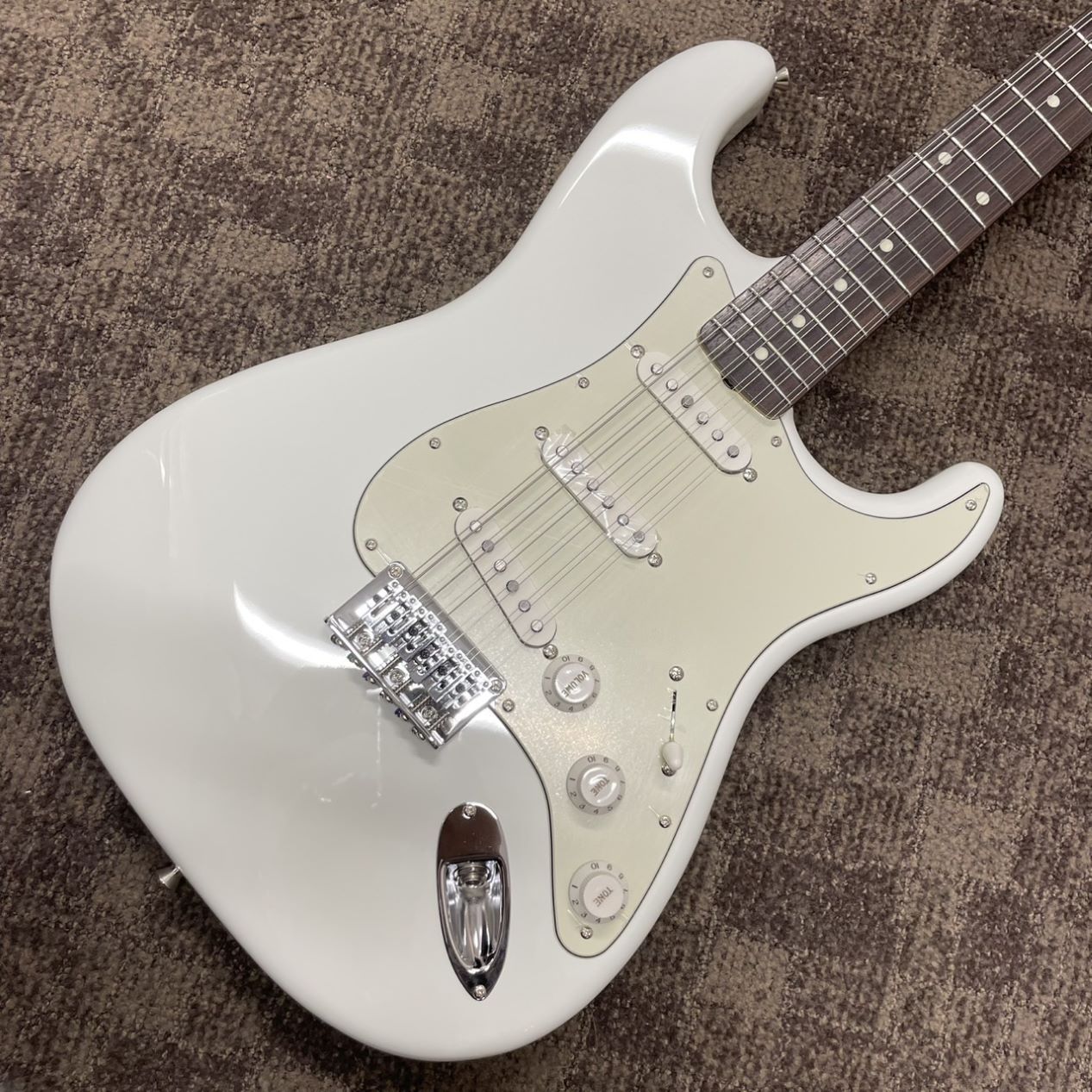 FENDER MEXICO (フェンダーメキシコ) エレキギター ホワイト