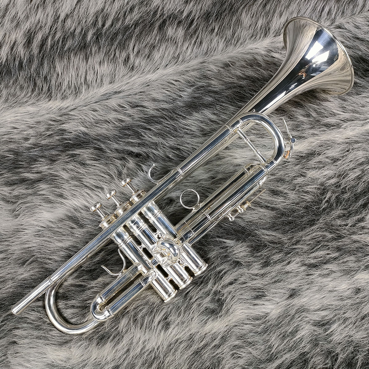 BURBANKバーバンクトランペット 3☆ML カンスタル BURBANKバーバンクトランペット 3☆ML カンスタル 楽器・機材