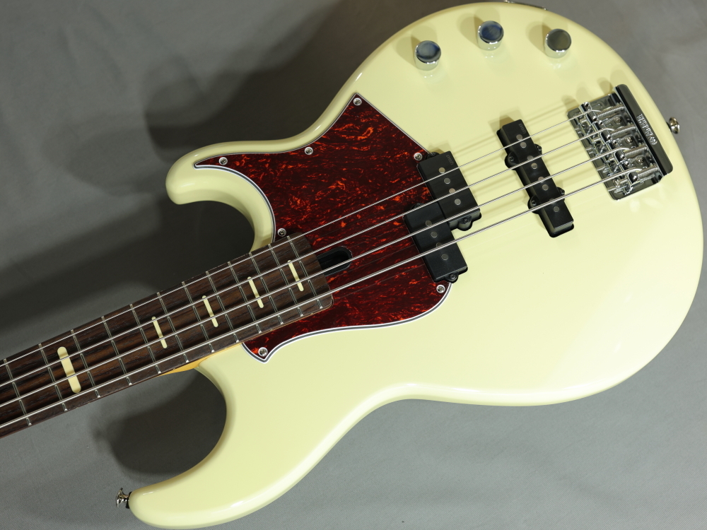 ベース YAMAHA BBP34 VW Yamaha Pro BBP34 VW (Japan) - vintage white Solid body