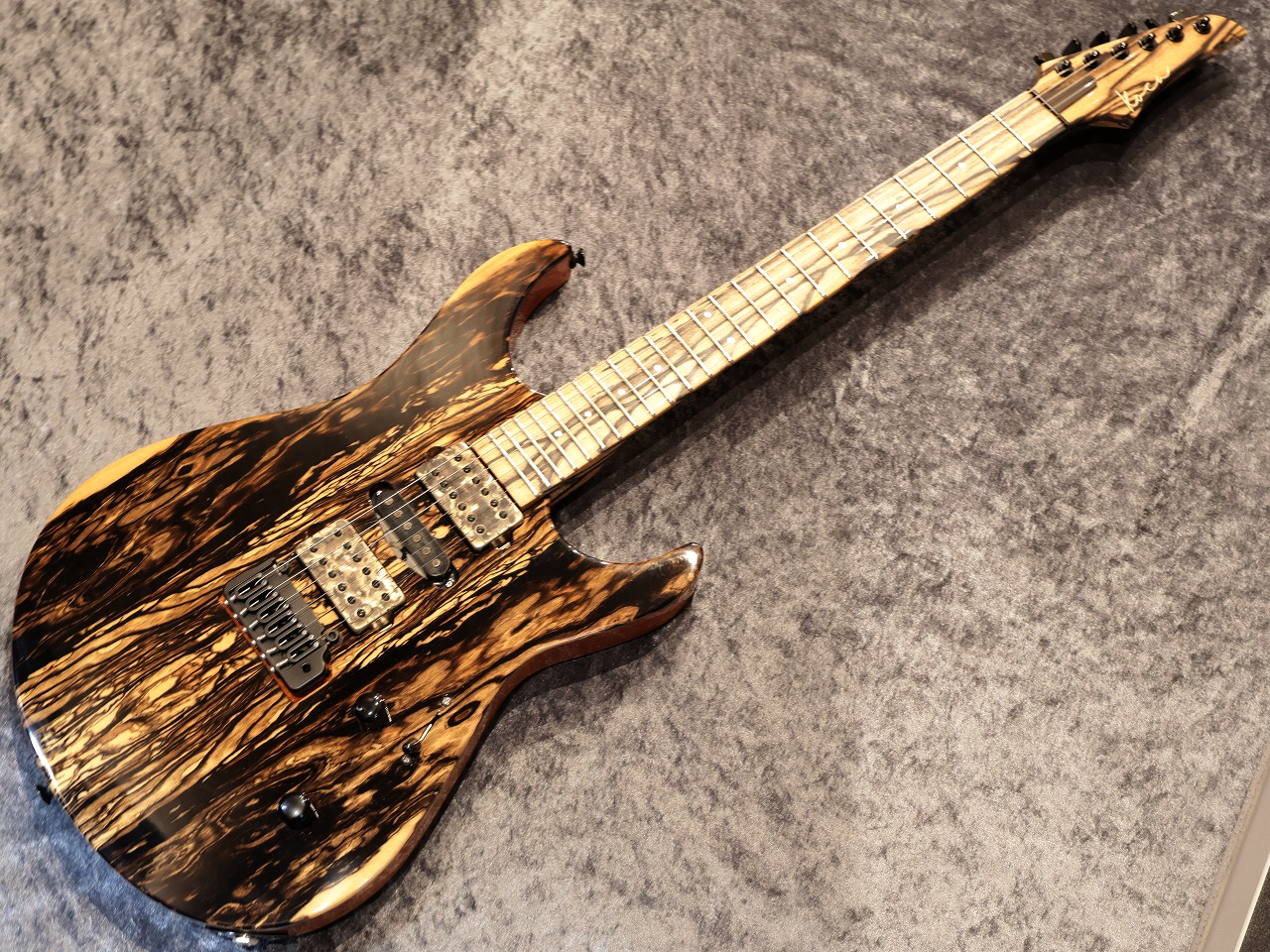 Koca Guitars Custom Order Light DC Pale Moon Ebony Top/H.Maho Back