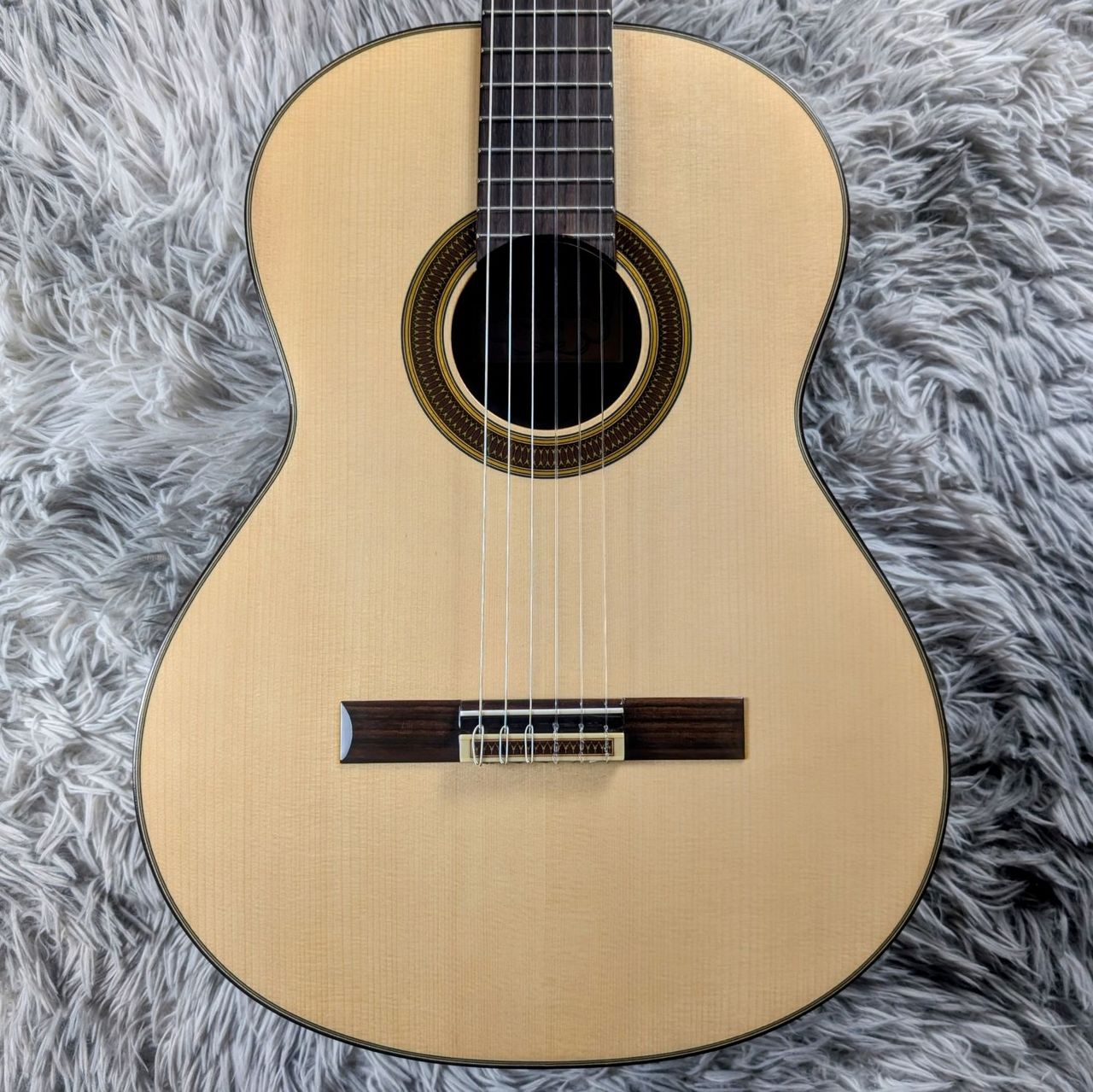 【きれいめファッション51選】上品さと清潔感をキープし ARANJUEZ 707S 630mm クラシックギター ショートスケール（新品 ギター