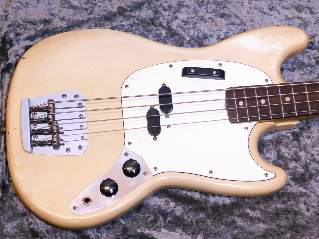 Fender Mustang Bass '74（ビンテージ）【楽器検索デジマート】