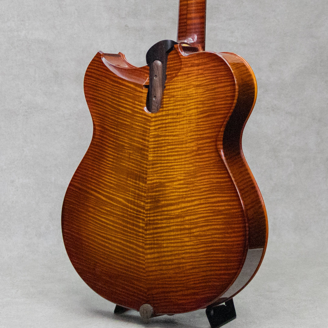 マツダチタンギター Michihiro Matsuda Guitars Matsuda Arch Top Acoustic Electric