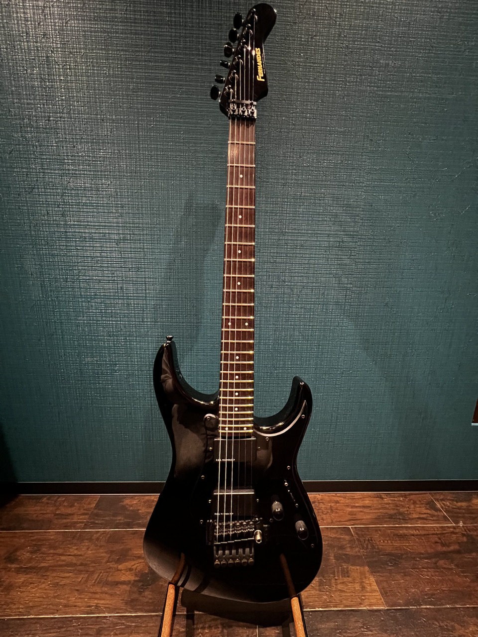 FERNANDES FR-65 BLACK(F.G.I.TECHNOLOGY PU搭載モデル)（中古）【楽器