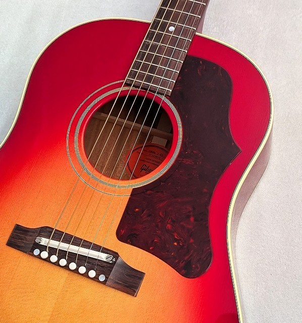 Gibson Custon Shop【5本限定】60's J-45 ADJ Vintage Cherry Sunburst