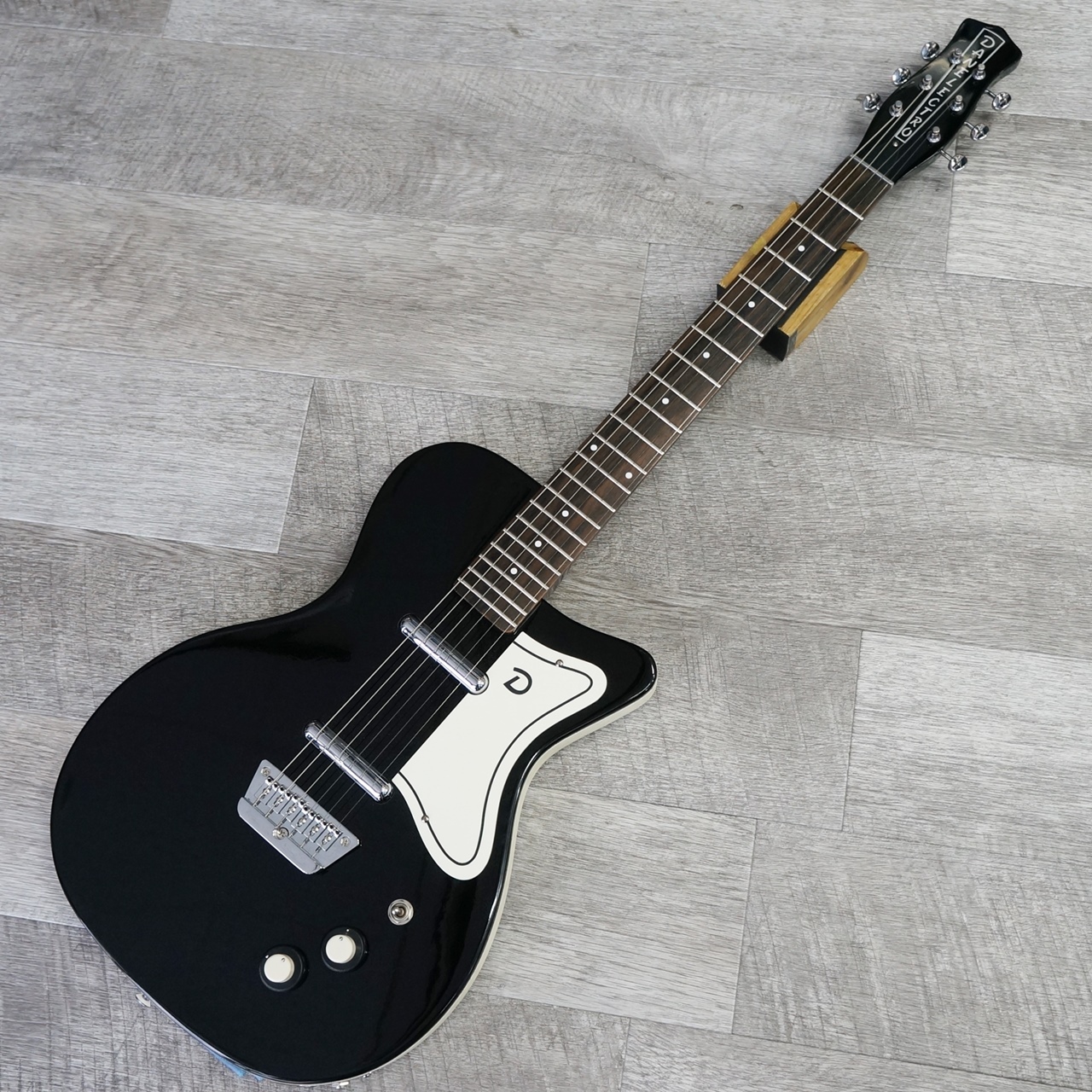 DANELECTORO 56-U2 BLACK ダンエレクトロ 56 U2 - Black – Dave's Guitar Shop