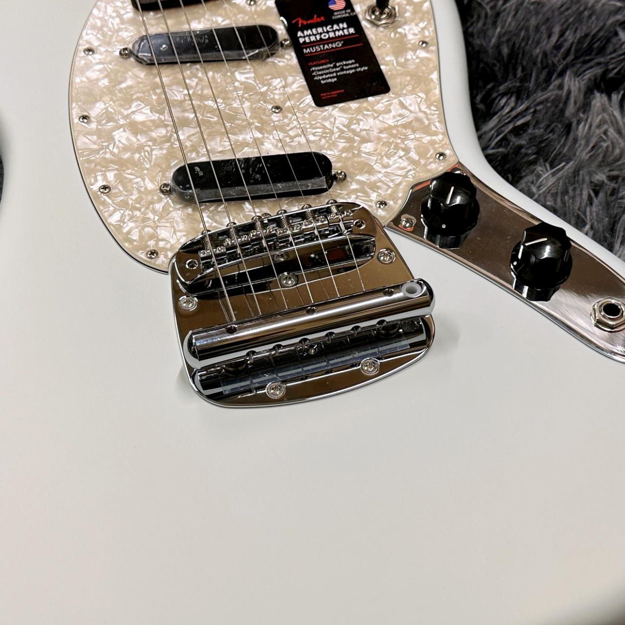 Fender American Performer Mustang Sonic Blue / Rosewood【生産完了