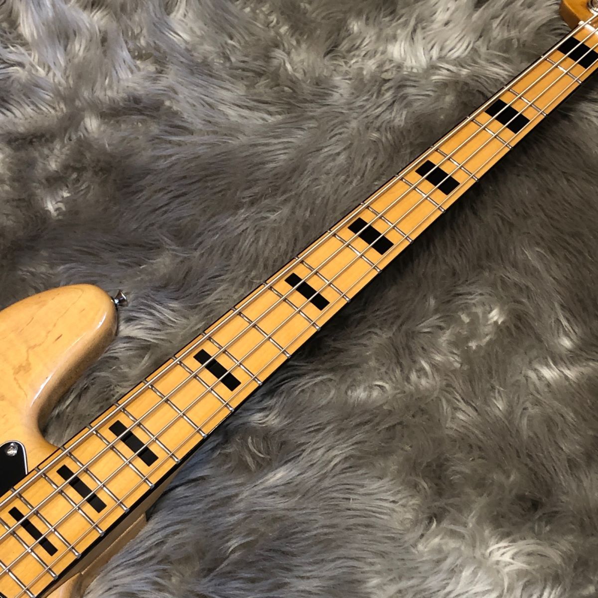 Squier by Fender Classic Vibe '70s Jazz Bass Maple Fingerboard