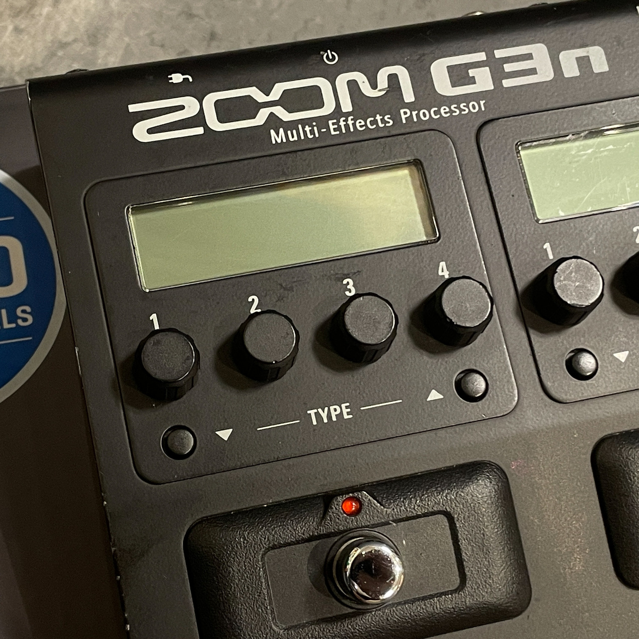 値下げ中【美品】ZOOM G3 ※純正アダプター・説明書、元箱付き ZOOM G3 マルチエフェクター 箱・アダプター・付属品完備 - メルカリ