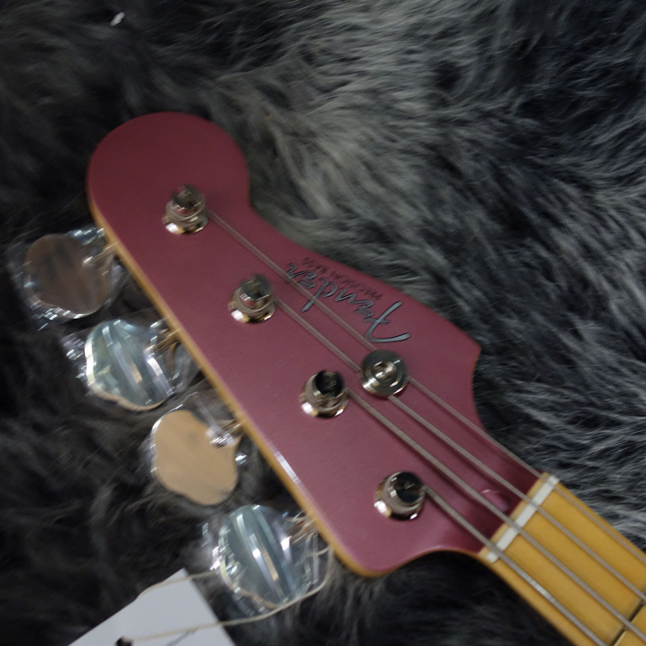 Fender Made In Japan Hybrid II Precision Bass Burgundy Mist