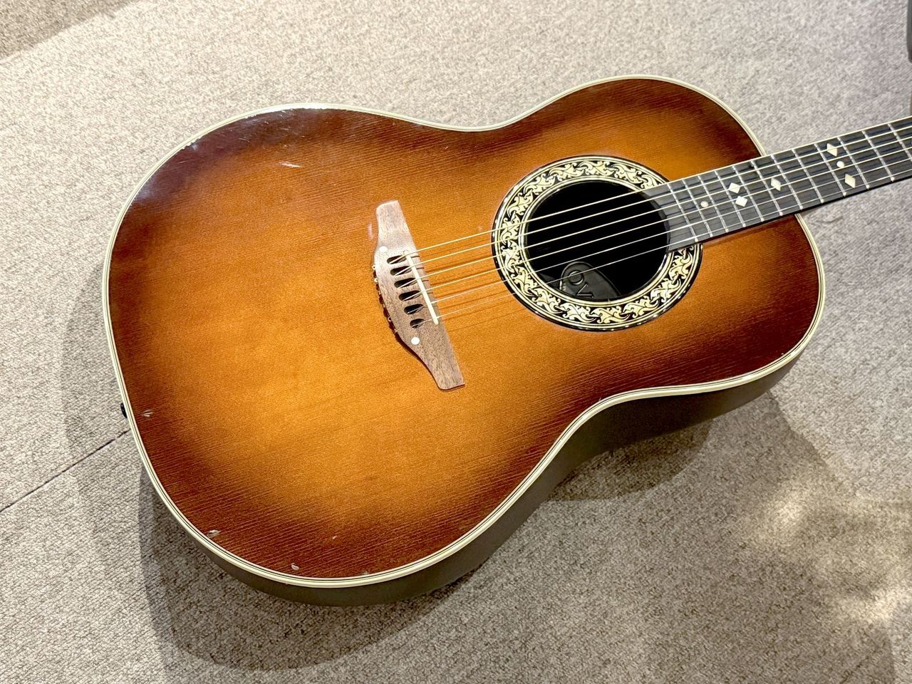 Ovation Custom Balladeer 1112-1（ビンテージ）【楽器検索デジマート】