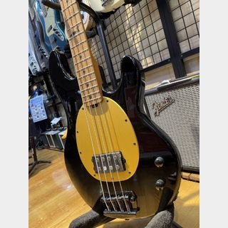 Sterling by MUSIC MAN 【メーカーアウトレット特価！】Pete Wentz Stingray