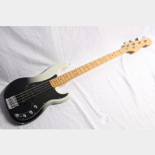 Fender 2022 Player Plus Precision Bass Silver Smoke