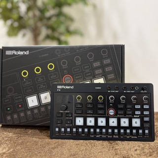 Roland 《1点のみ特別価格！迅速発送！》AIRA Compact P-6 CREATIVE SAMPLER