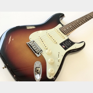 FenderAmerican Ultra Stratocaster / UltraBurst