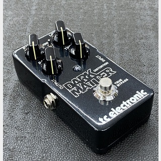 tc electronic DARK MATTER Distortion