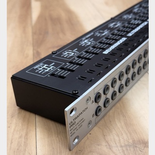 BEHRINGER PX2000 ULTRAPATCH PRO