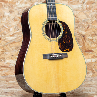 Martin D-28 Standard